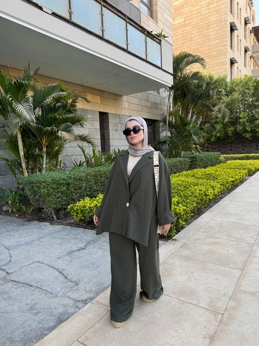 All season set in olive