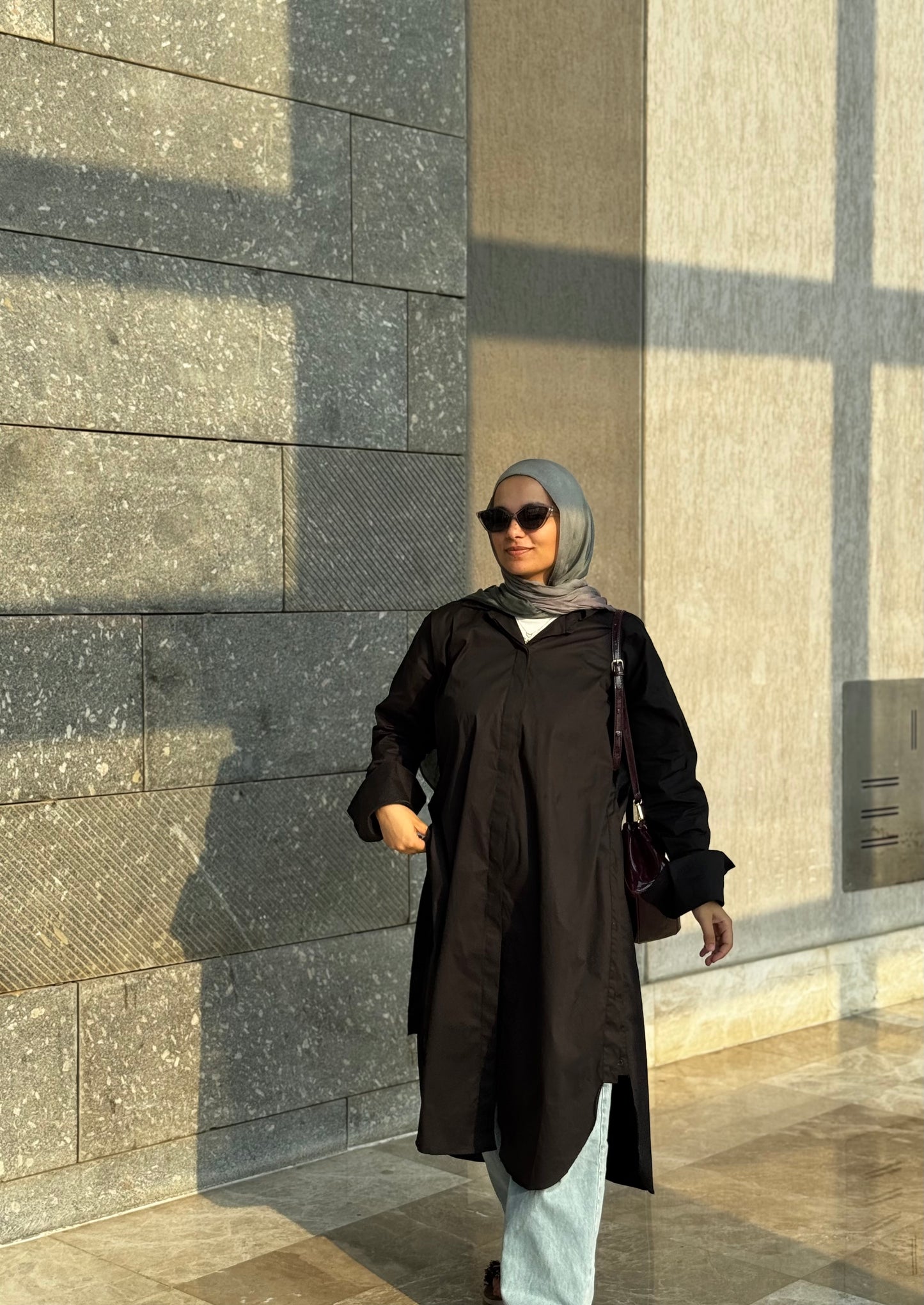 Tharaa shirt dress in black
